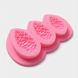 Силиконовый молд «Шишки»