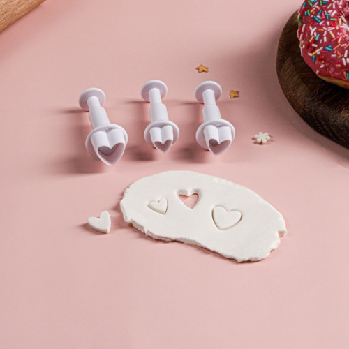 Набор плунжеров Сердечко для кондитеров - идеальный инструмент для декора мастики и марципана