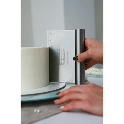 Шпатель кондитерский металлический с размерной линейкой 