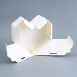 Коробка сборная "Сердце" 17 х 17 х 6 см, белая