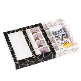 Коробка под 8 конфет + шоколад с окном черно-белая "Геометрия" (17,7х17,85х3,85 см)