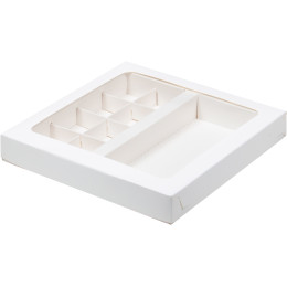 Коробка с окном,  8 конфет + шоколад