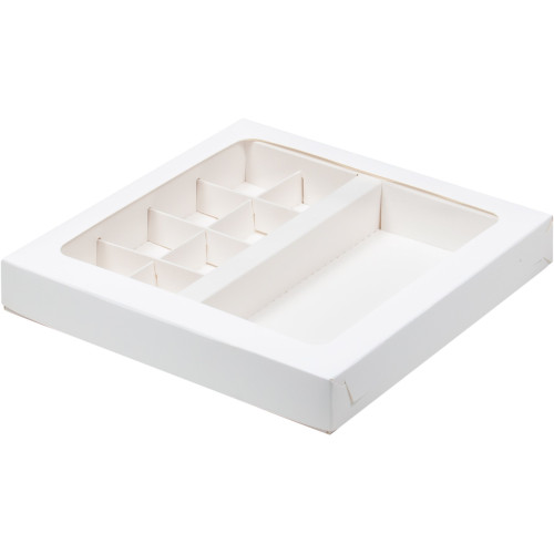 Коробка с окном,  8 конфет + шоколад