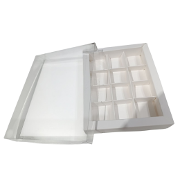 Коробка для  конфет с пластиковой крышкой, 12 ячеек