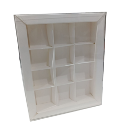 Коробка для  конфет с пластиковой крышкой, 12 ячеек