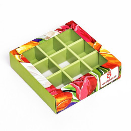Коробка под 9 конфет "С 8 Марта" (13,7х13,7х3,5 см)
