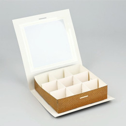 Коробка под 9 конфет с ячейками «Лучшему мужчине», 14,8 х 13,5 х 3,5 см