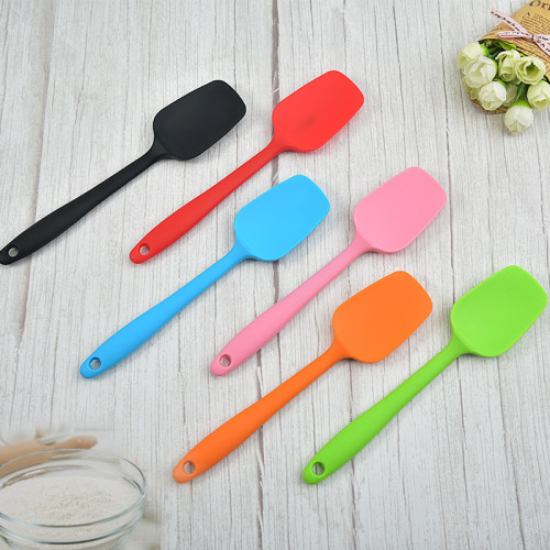 Лопатка силиконовая широкая 27 см - идеальна для кондитера