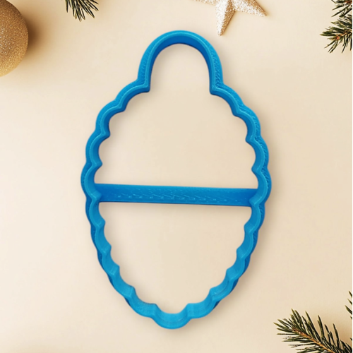 Вырубка для теста "Ёлочная игрушка-шишка" 8х5 см – идеальный инструмент для кондитеров