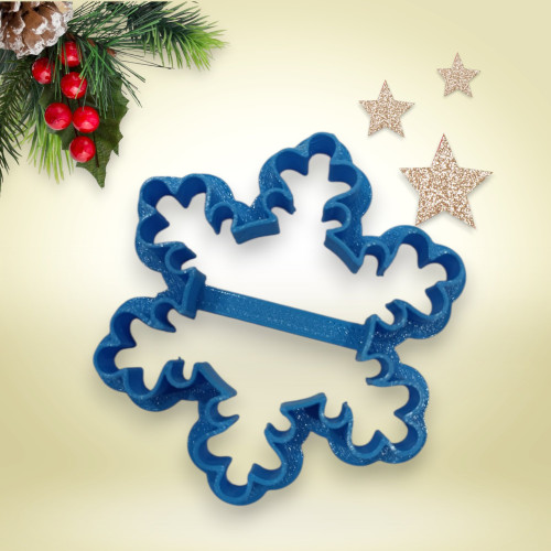 Вырубка пластиковая "Снежинка", 7 см - идеальный инструмент для создания праздничной выпечки